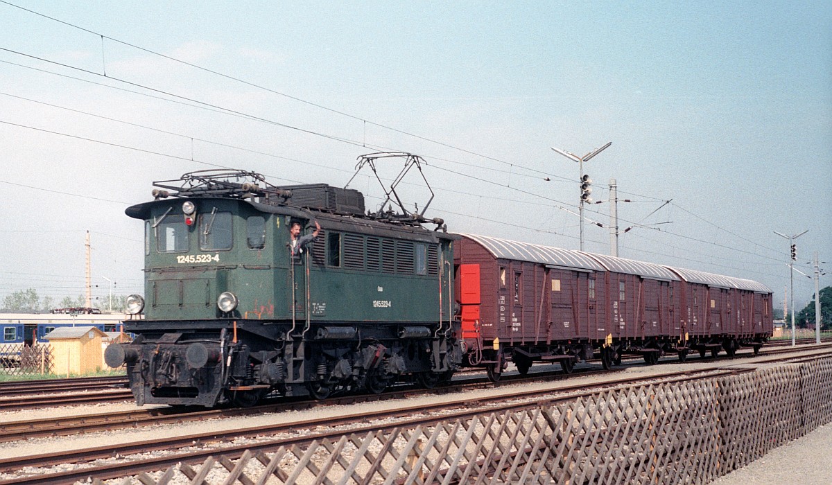 ÖBB 1245.523 Straßhof 12.09.1987