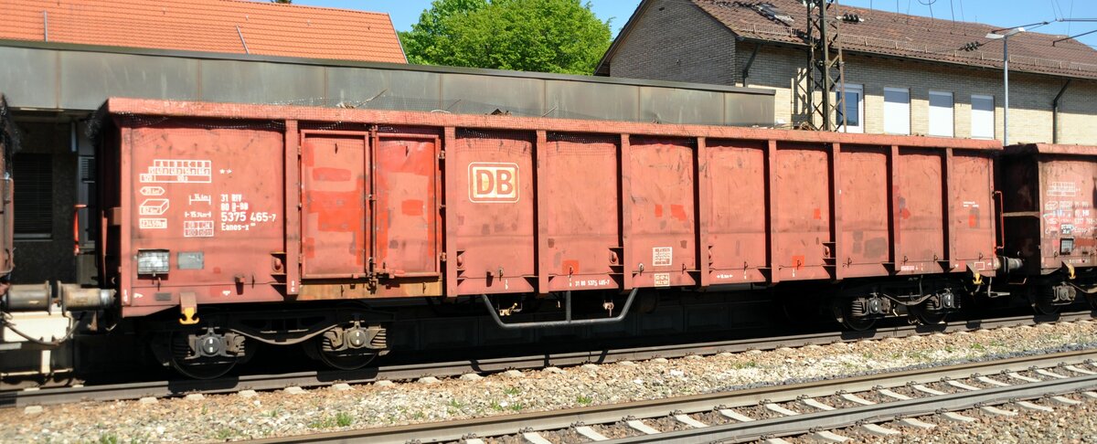 Offener G�terwagen Eanos-x 059 der DB in Amstetten am 05.06.2010.