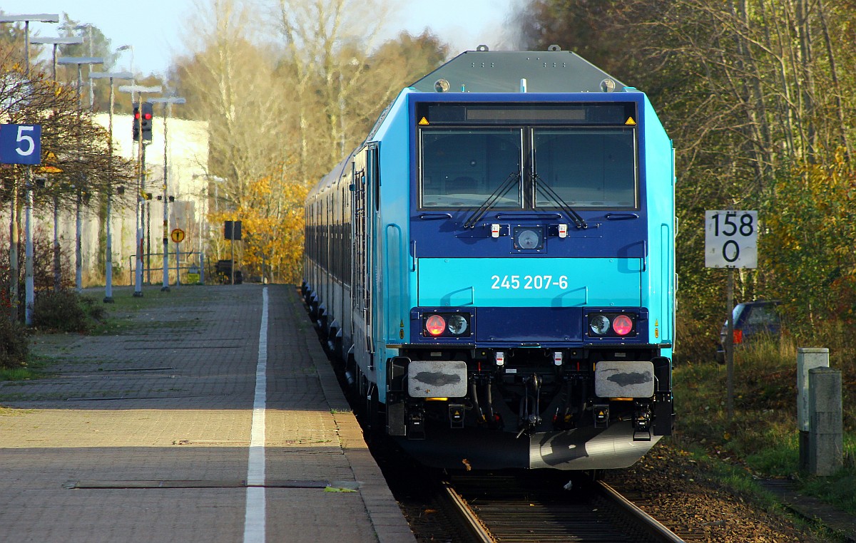 Paribus/nah.sh/NOB 1245 207-6 als Schublok einer NOB nach Hamburg-Altona aufgenommen im Bhf Husum. 13.11.2015