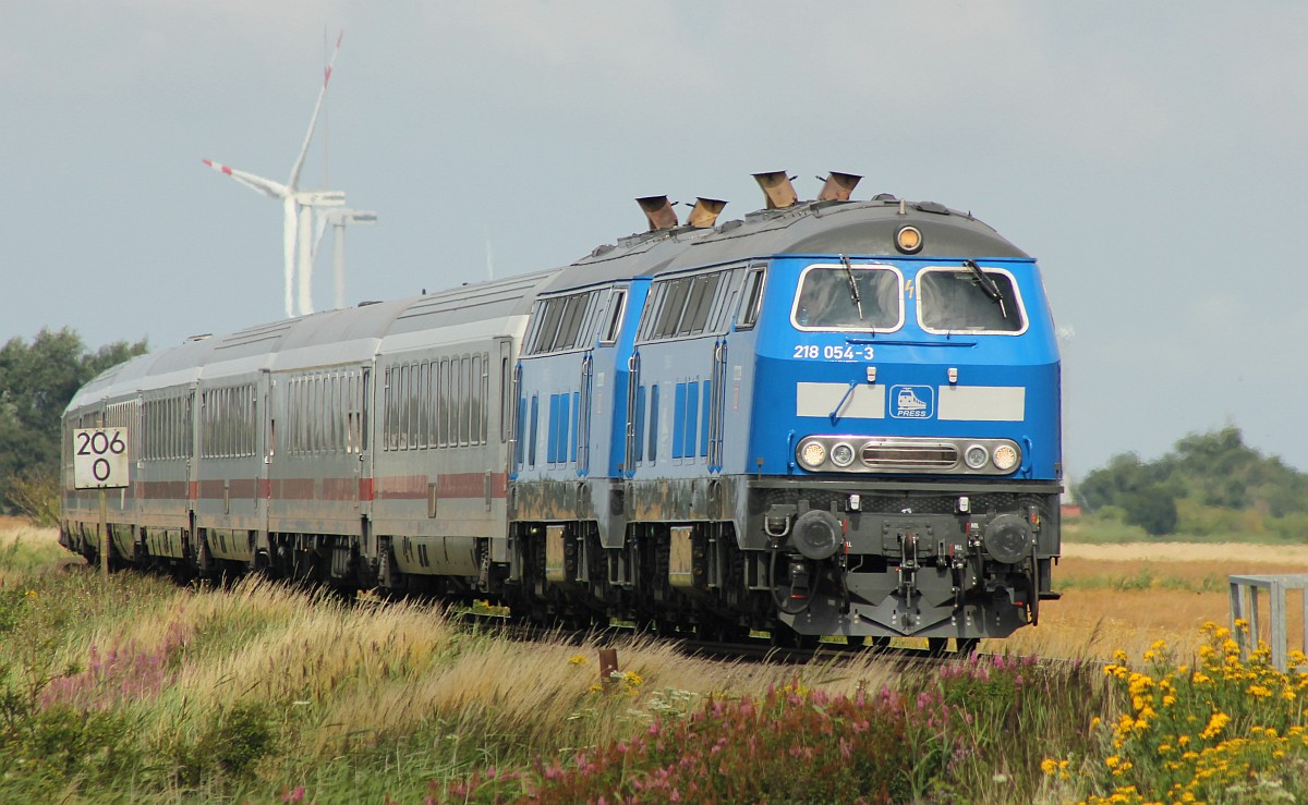 PRESS 218 054 und 055 mit IC 2311 nach Stuttgart. Lehnshallig 25.07.2020