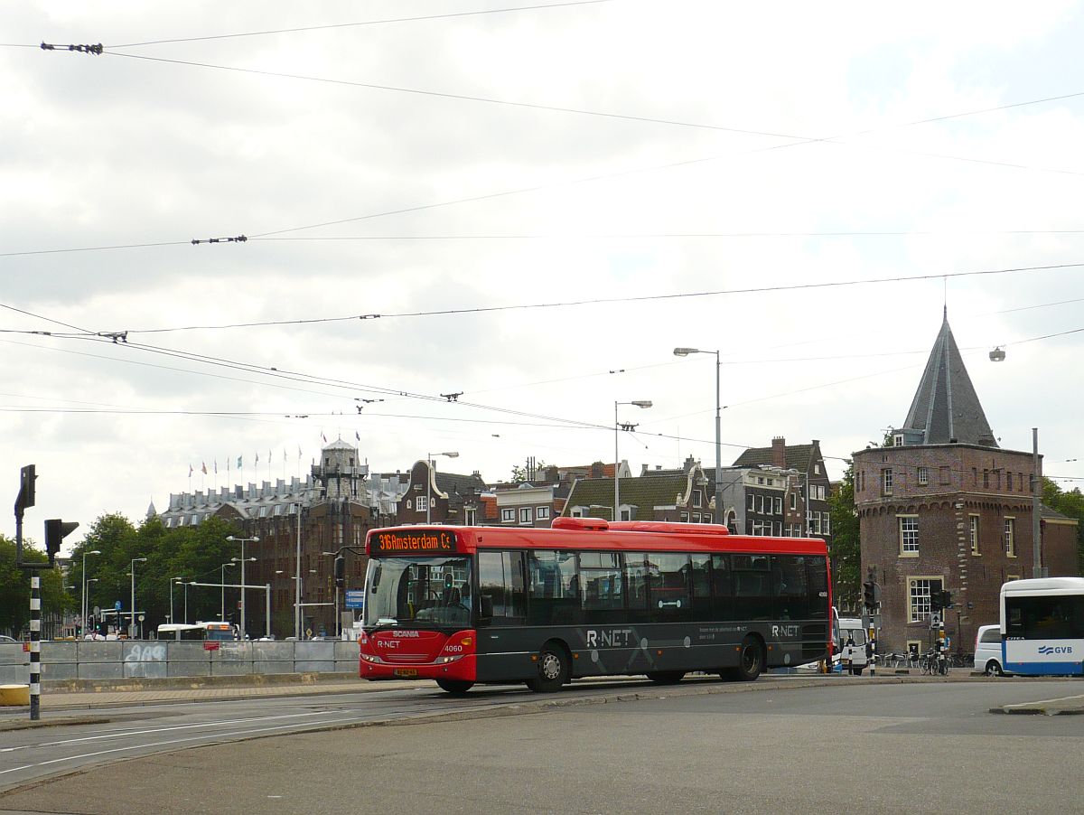 R-Net EBS Bus 4060 Scania Omnilink Baujahr 2011. Stationsplein Amsterdam Centraal Station 02-07-2014.

R-Net EBS bus 4060 Scania Omnilink in dienst sinds december 2011. Stationsplein centraal station Amsterdam 02-07-2014.