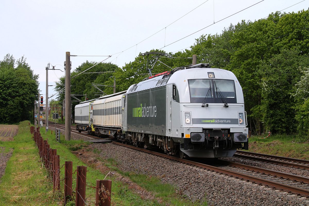 RADVE 183 500 mit 2 Kuppelwagen Ausf. Pattburg/Harrislee Grenze 27.05.2020