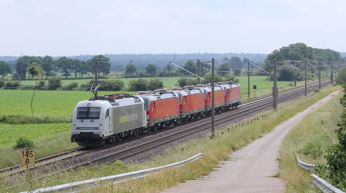 RailAdventure 183 500 mit den DSB Vectronen Litra EB 3222, 3223, 3224 und 3212. Lürschau 20.06.2021 