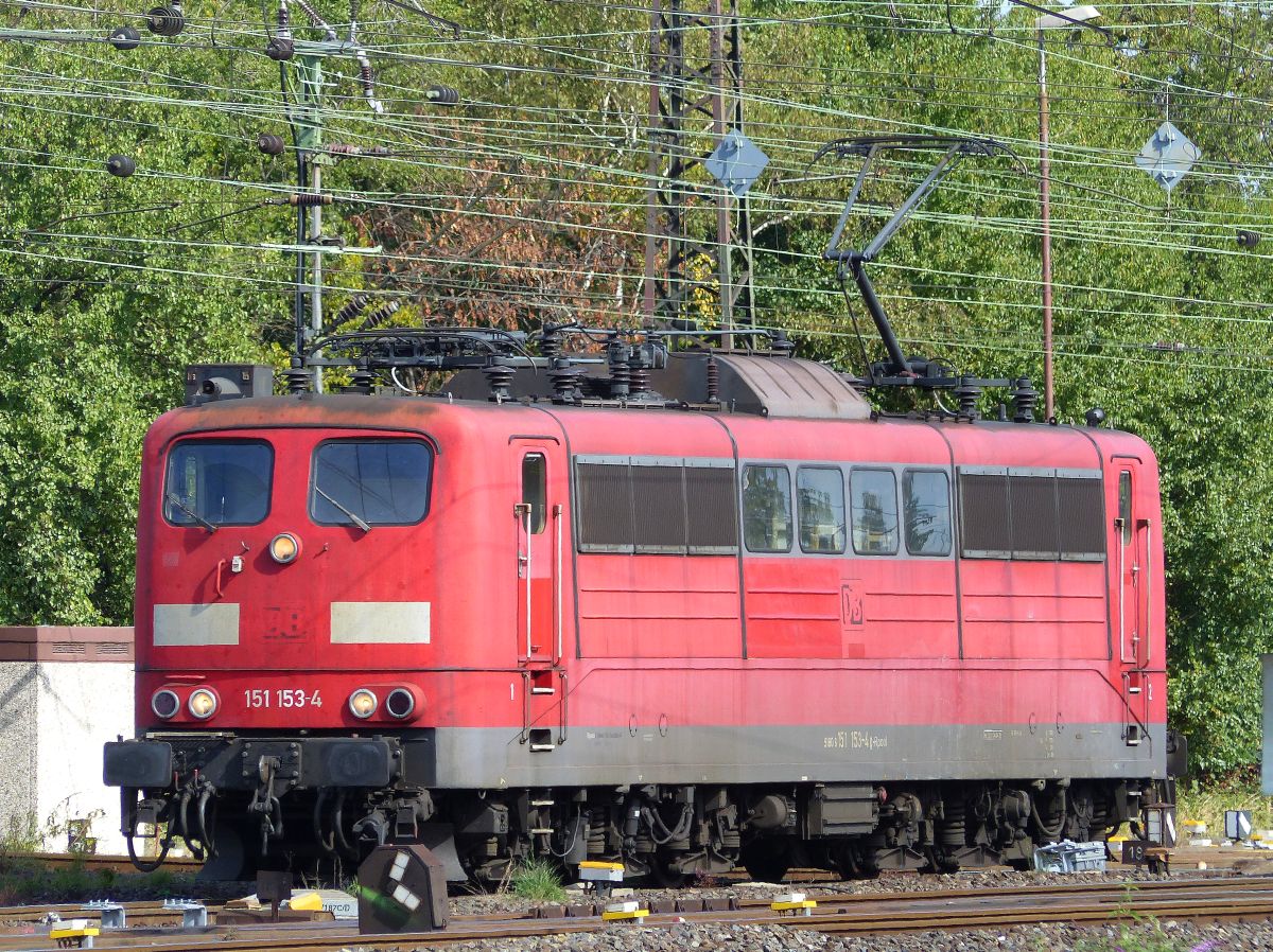 Railpool Lokomotive 151 153-4 (ex-DB) Gterbhnhof Oberhausen West 19-09-2019.

Railpool locomotief 151 153-4 (ex-DB) goederenstation Oberhausen West 19-09-2019.