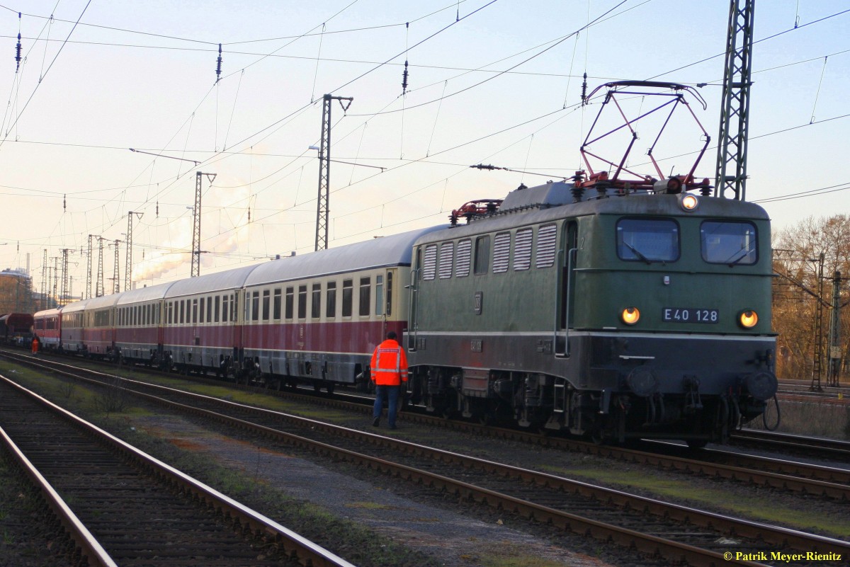 Rangierarbeiten im Bbf. Hamburg-Harburg mit E40 128 am 11.03.2015