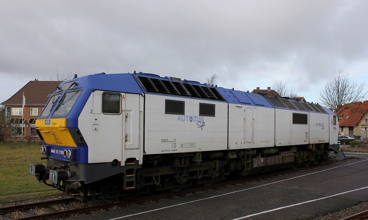 RDS/AZS 1251 011-3(Unt/VL/29.07.14) abgestellt im Niebüller Bahnhof(NEG-Teil). Niebüll 11.12.2016