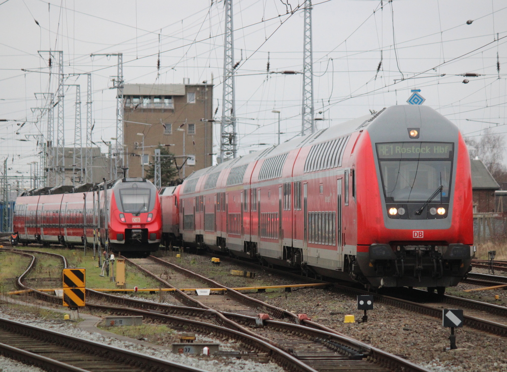 RE 4309(Hamburg-Rostock)bei der Einfahrt im Rostocker Hbf.07.02.2020