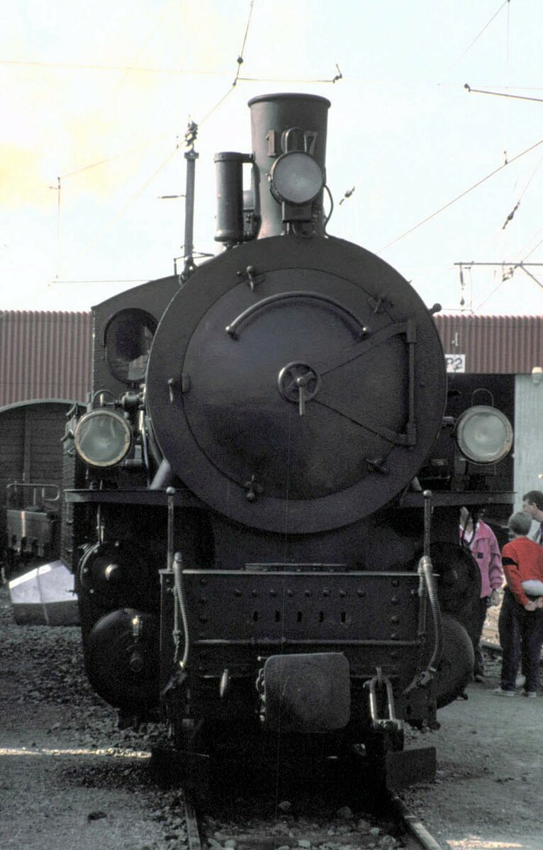 RhB G 4/5 Nr.107 in Samadan im September 1989. Jubiläumsveranstaltung.