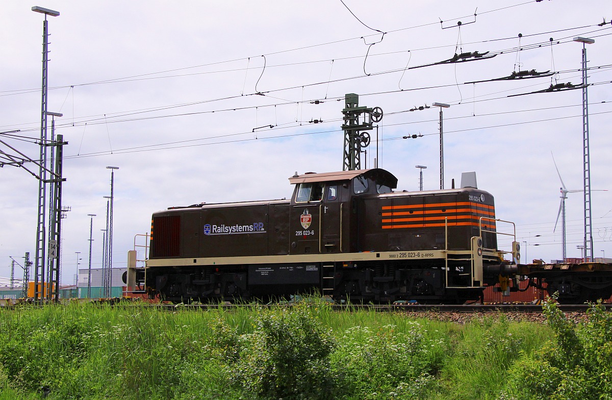 RPRS ex HSL 295 023-6, REV/RPRS/15.04.16, Verl/RPRS/15.04.23, HH-Waltershof 28.05.2022