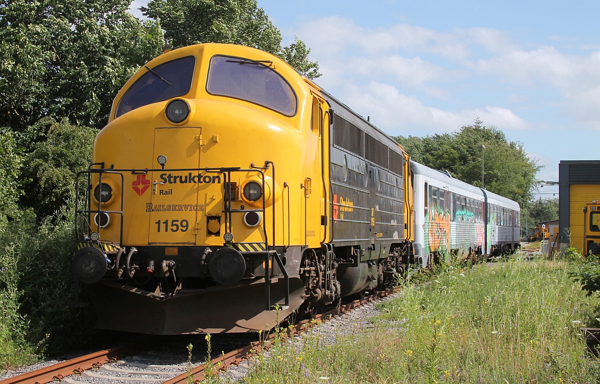 RSEJ/Strukton Litra MY 1159 (ex DSB Tjenestelokomotiv, 9286 0001 159-9 DK-RSEJ) zu Gast im dänischen Grenzbahnhof Padborg. 05.07.2020