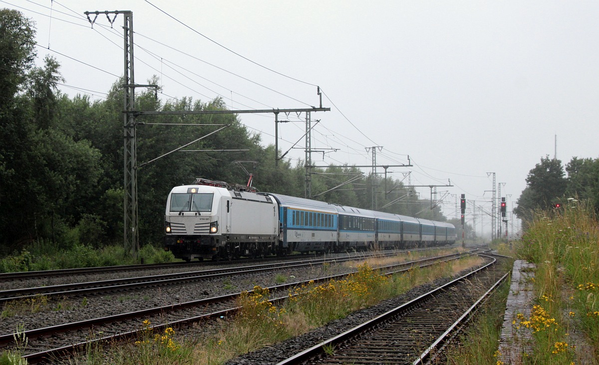 RSL 6193 681-4 mit dem EC 175 von Flensburg nach Prag hier aufgenommen in Jbek bei Schleswig. 08.07.2022