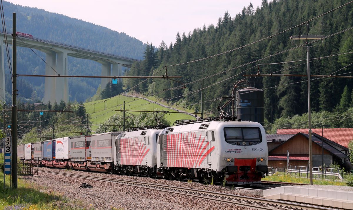 RTC/Lokomotion EU43-004 + 006 mit KLV, Gossensass 17.07.19