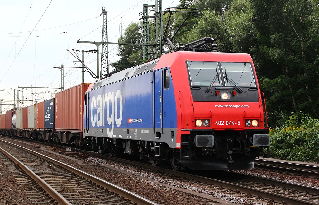 SBB 482 044-5 mit Containerzug, HH-Harburg, 07.09.2012