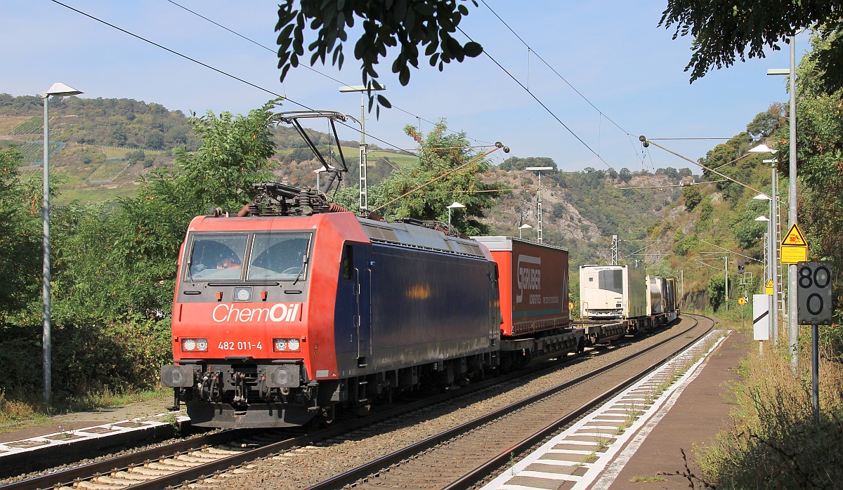 SBBC/ChemOil 4482 011-4 mit Gruber-KLV gen Süden. Lorchhausen 14.09.2021