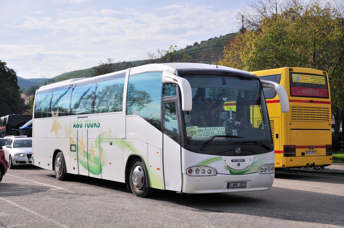 Scania Century aus Ungarn am 20.9.2014 in Krems.