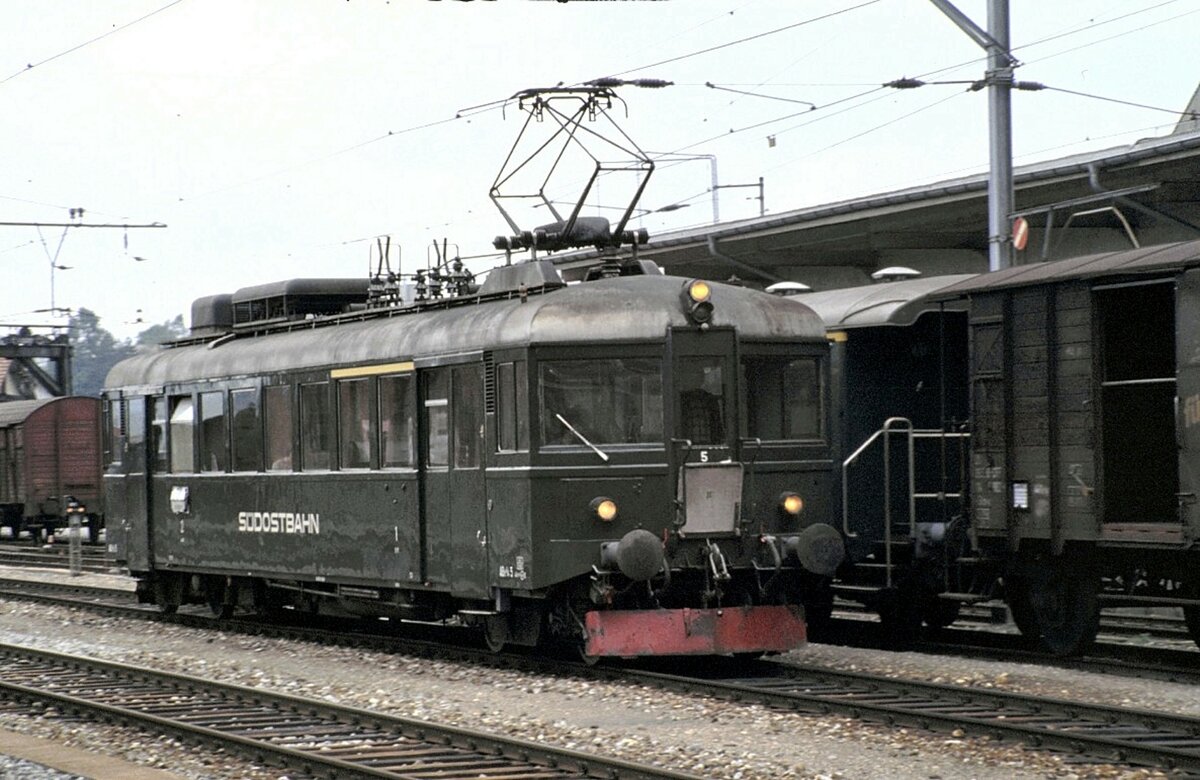 Schweizerische S�dostbahn (SOB) ABe 4/4 Nr.5 in Einsiedeln am 17.06.1980.  Inbetriebsetzung 1939; L�P 19,60 m; 44 t; 1000 PS, Vmax 80 km/h. Einsatz Reserve.
