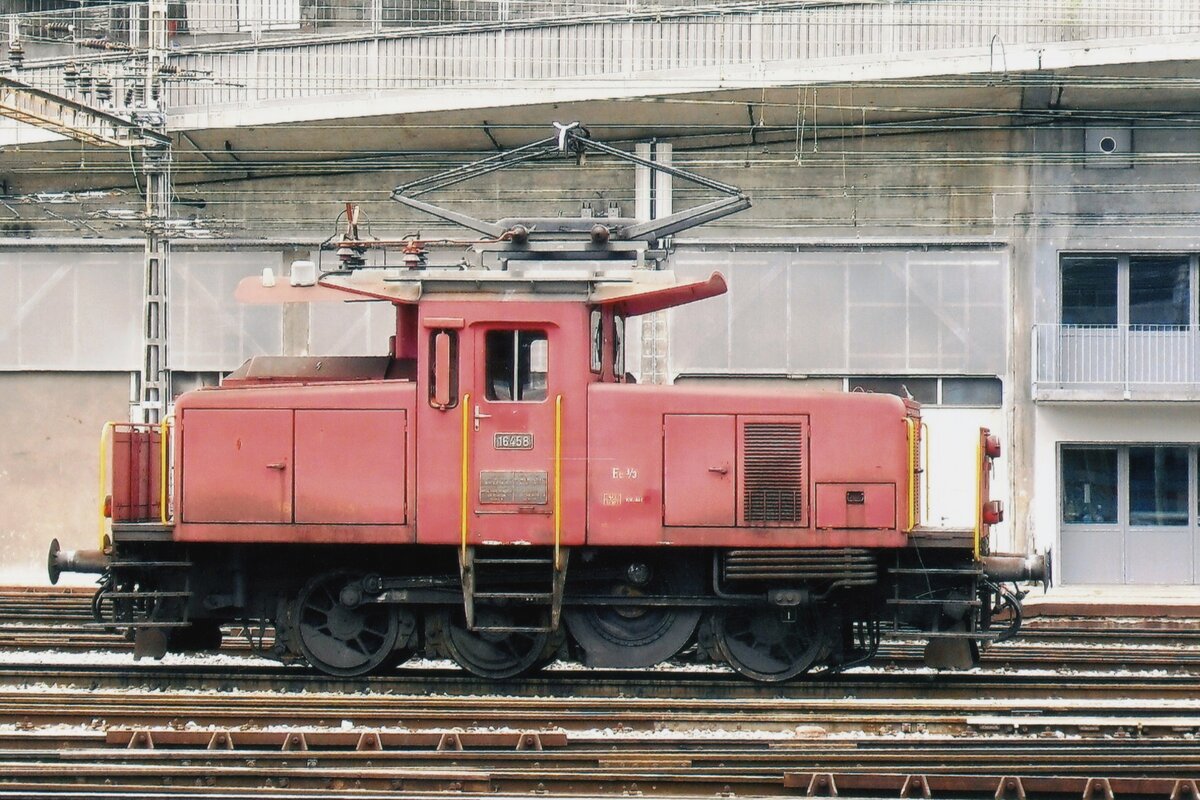 Seitenblick auf 16458 in Bern am 23 Mai 2010.