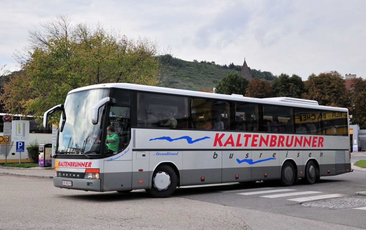 Setra 300er-Serie von Kaltenbrunner Reisen aus Ober�sterreich am 20.9.2014 in Krems gesehen.