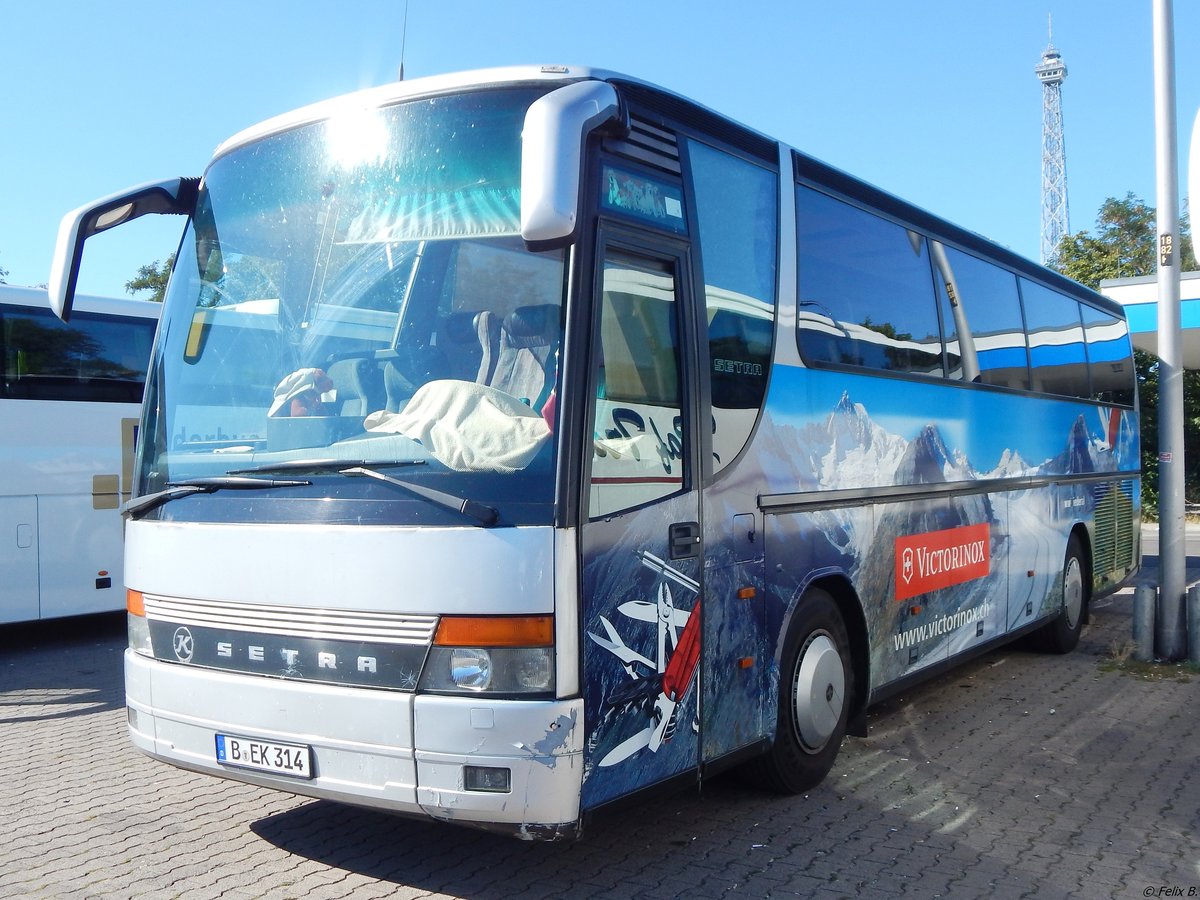 Setra 312 HD von Omniko Reisen aus Deutschland (ex Ruffiner/Schweiz) in Berlin.