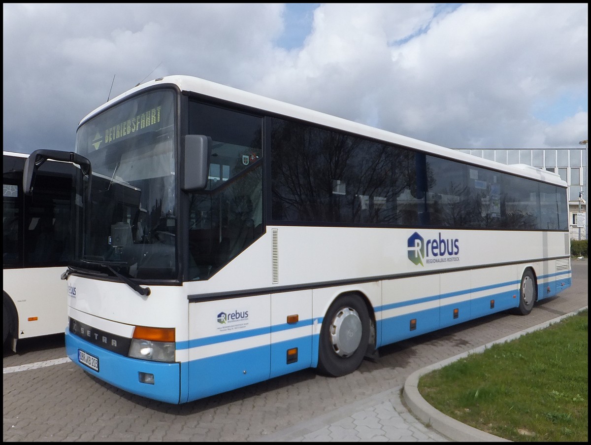 Setra 315 UL von Regionalbus Rostock in Rostock.