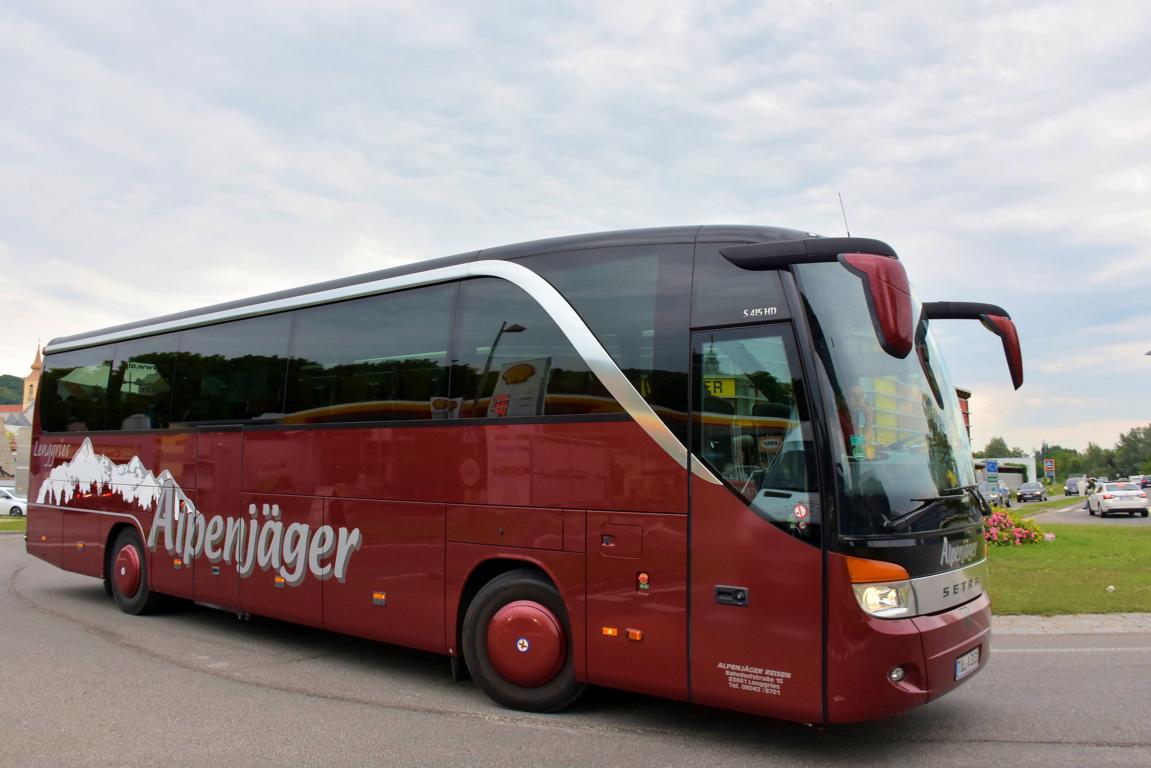 Setra 415 HD von Alpenjger Reisen aus AT 2018 in Krems.