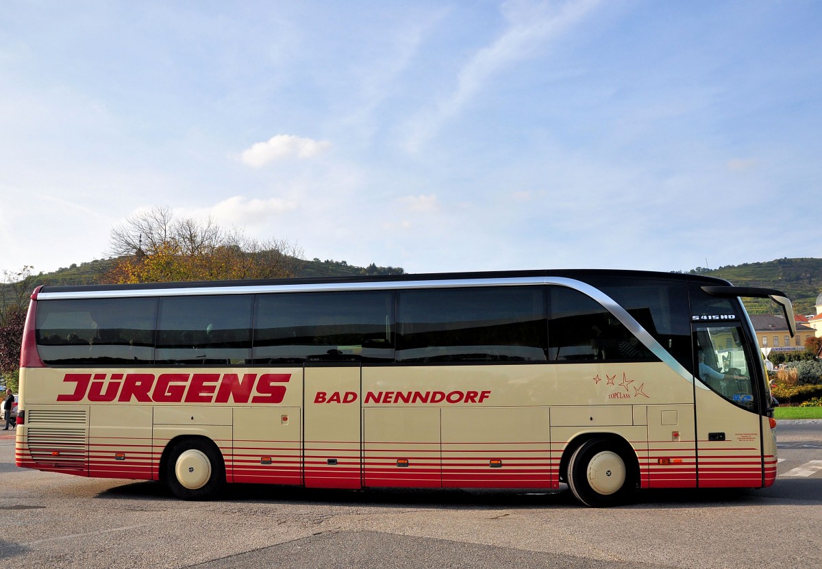 Setra 415 HD von Jrgens aus der BRD am 13.10.2014 in Krems.