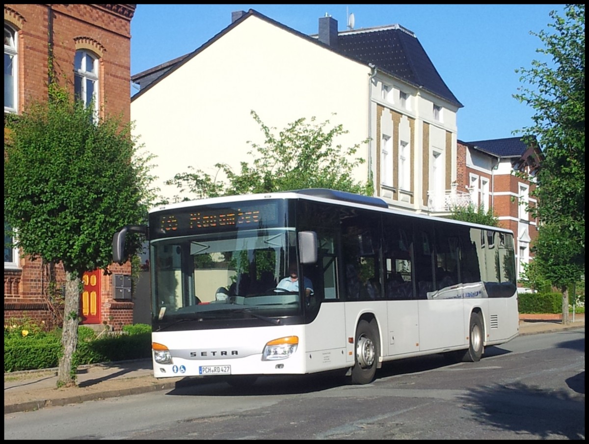Setra 415 NF vom Reisedienst Parchim aus Deutschland in Meyenburg.