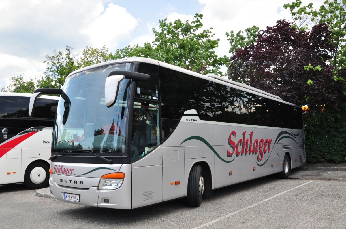 Setra 416 GT- HD von Schlager Reisen aus �sterreich im Mai 2015 in Krems gesehen.