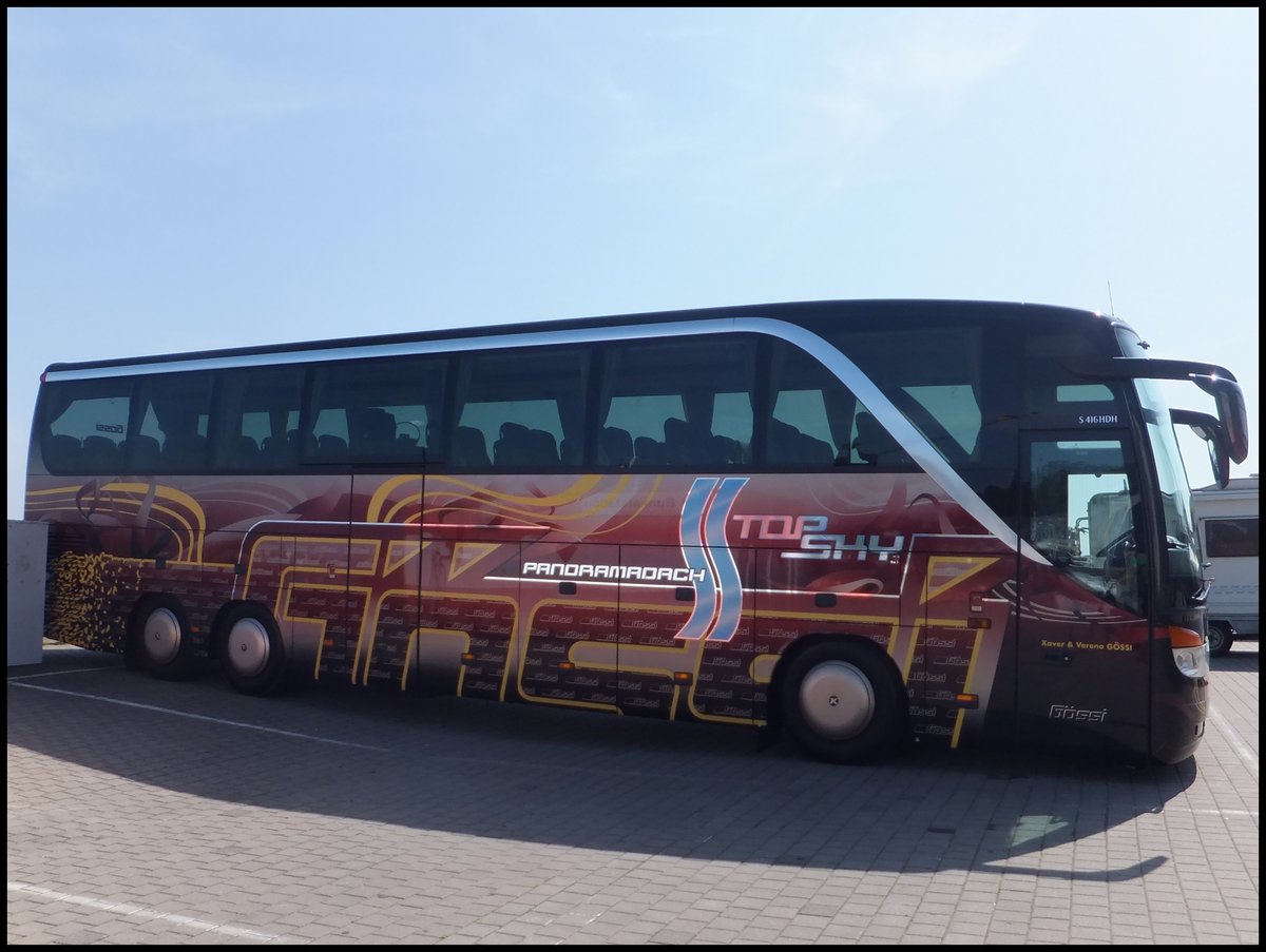 Setra 416 HDH von Gssi aus der Schweiz im Stadthafen Sassnitz.