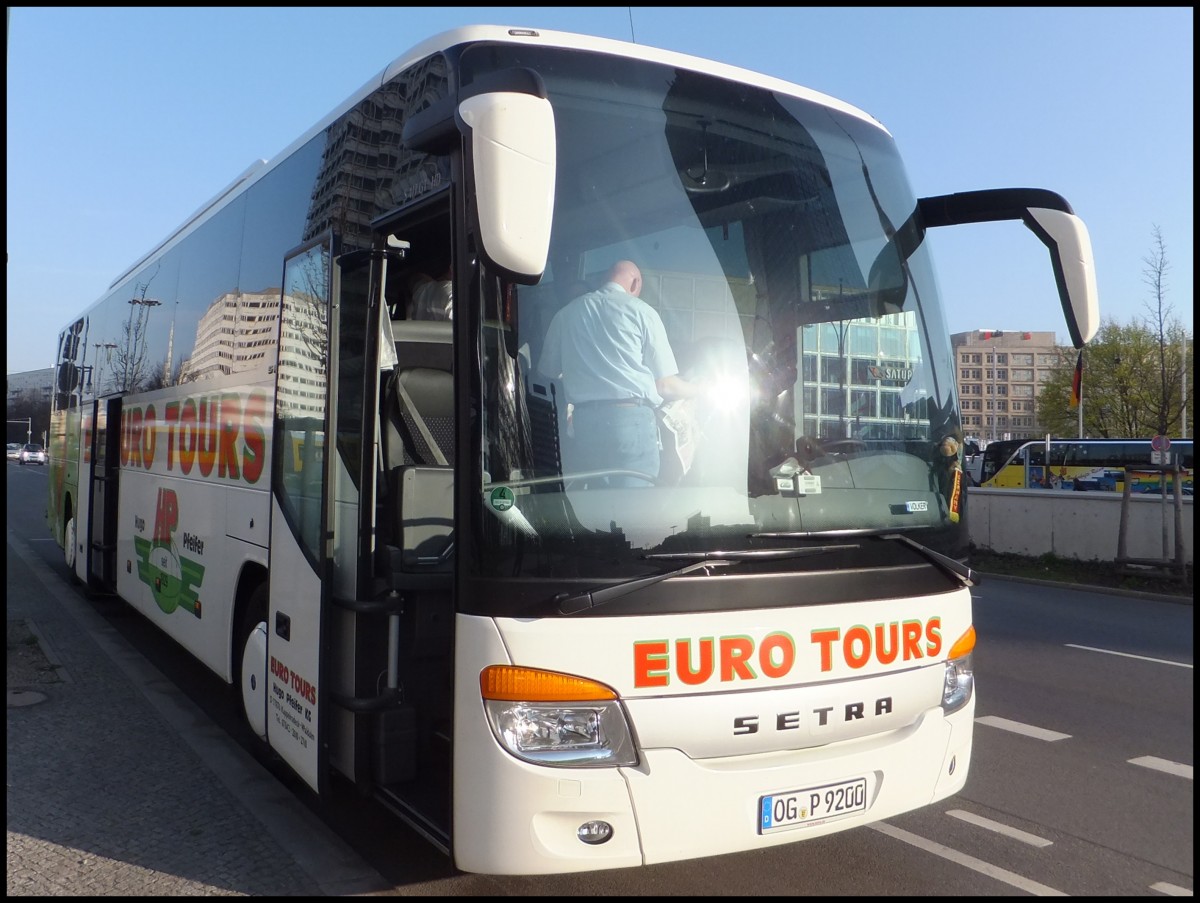 Setra 417 GT-HD von Euro Tours aus Deutschland in Berlin.