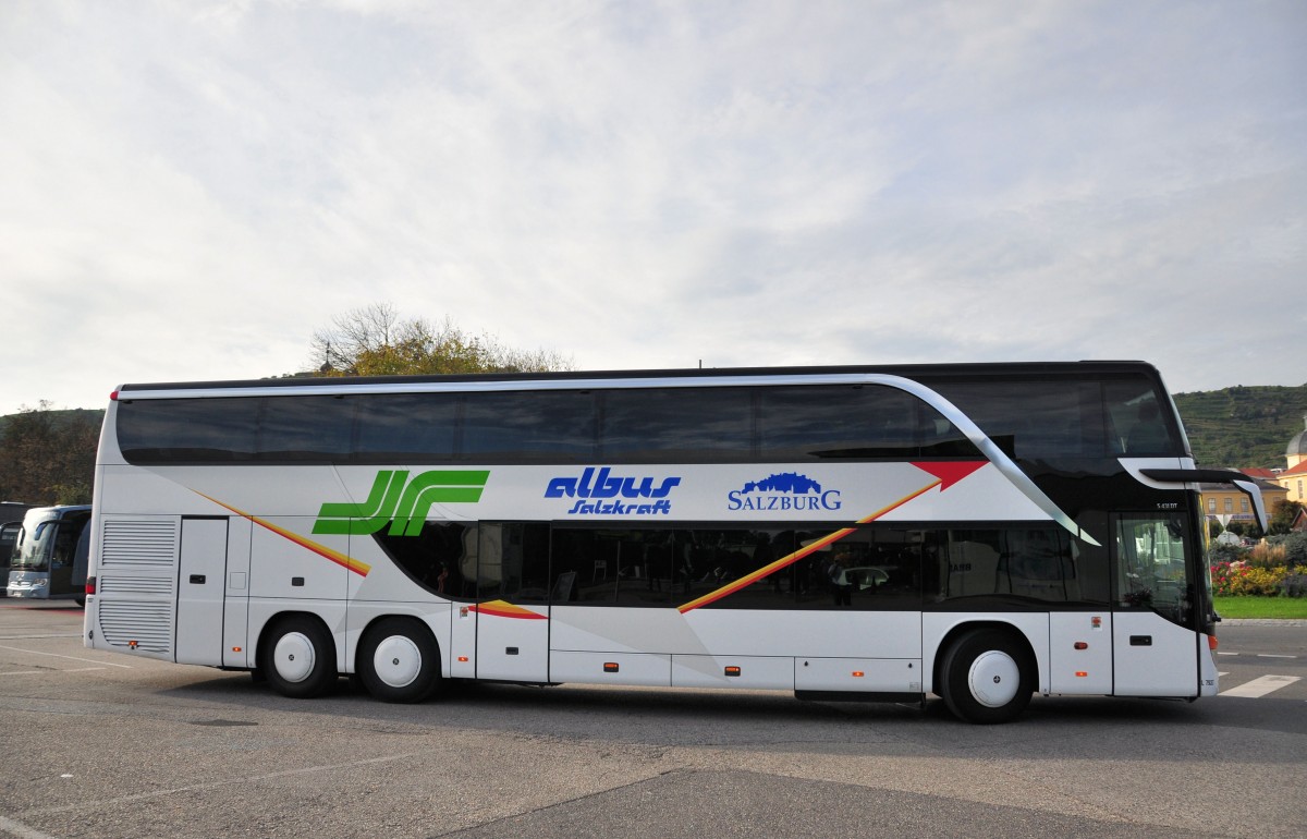 Setra 431 DT von Albus Salzkraft aus Salzburg am 20.9.2014 in Krems gesehen.