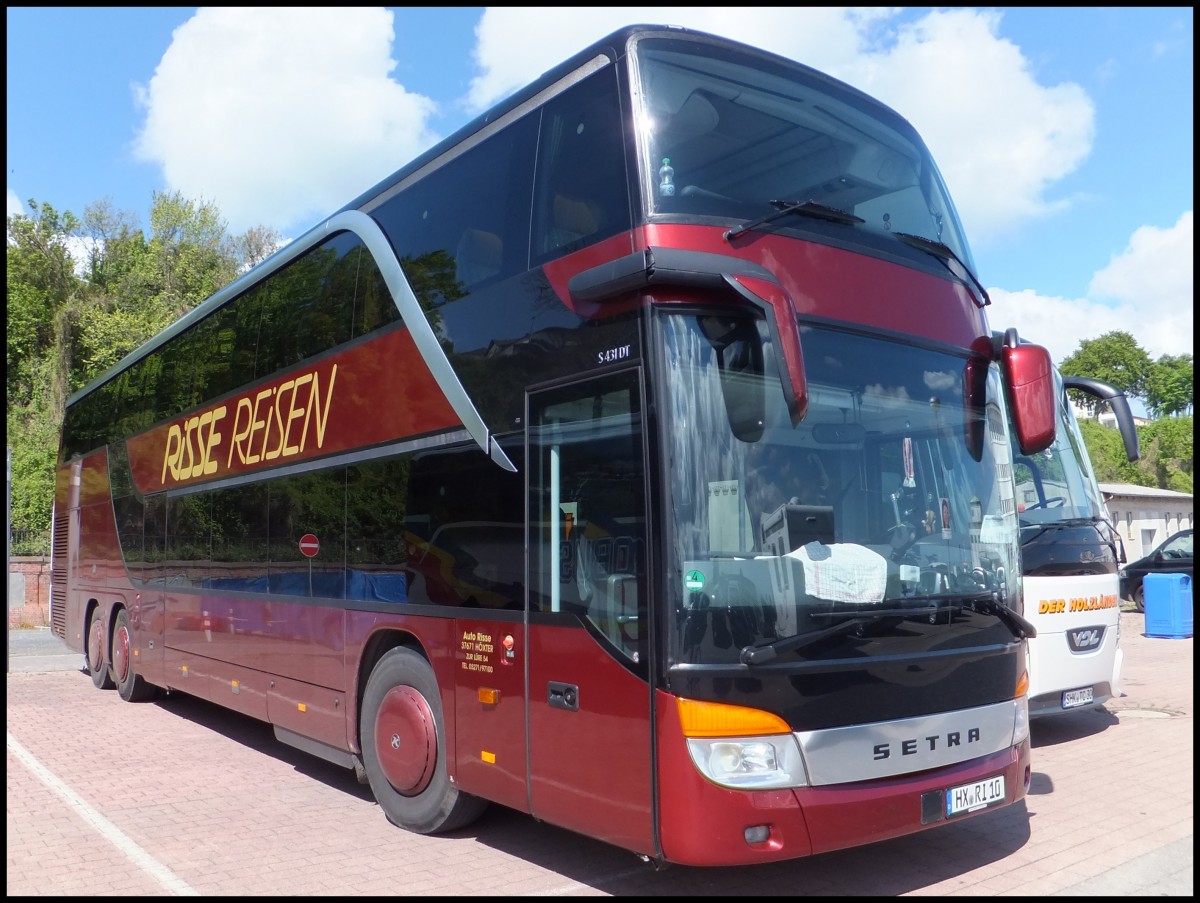 Setra 431 DT von Risse-Reisen aus Deutschland im Stadthafen Sassnitz.