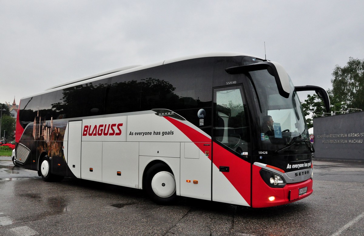 Setra 515 HD (BL-366HJ) von Blaguss Slowakei am 23.5.2015 in Krems.