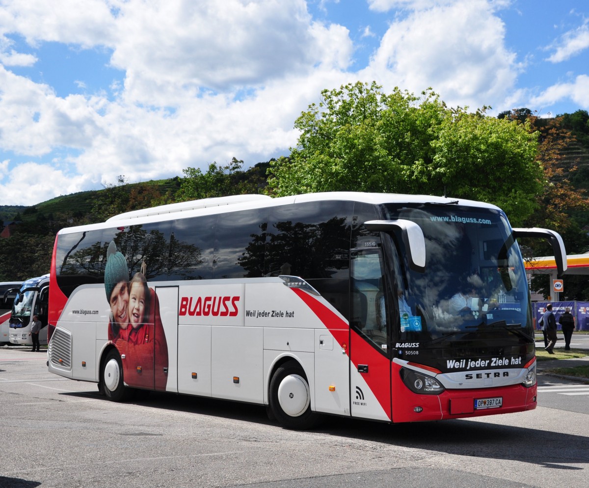 Setra 515 HD von Blaguss Reisen aus �sterreich im Juni 2015 in Krems.