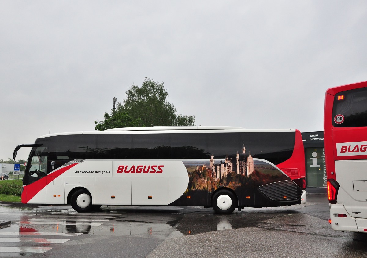 Setra 515 HD von Blaguss Slowakei am 23.5.2015 in Krems.