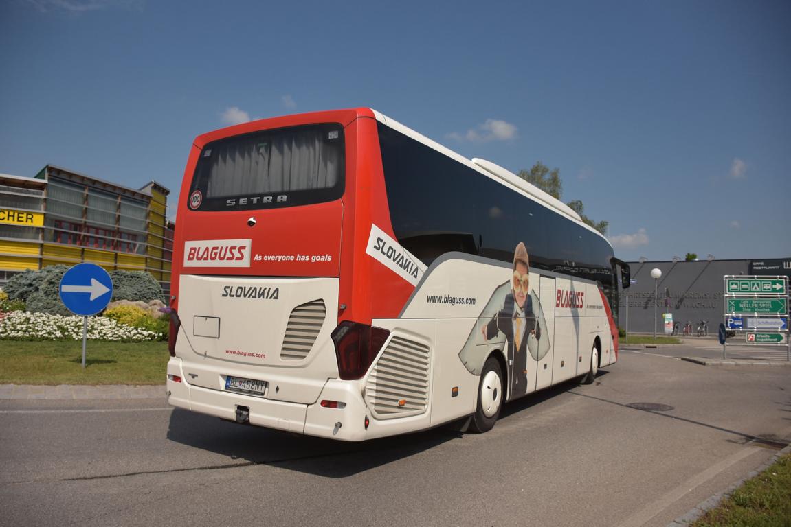 Setra 515 HD von Blaguss Slowakia im Mai 2018 in Krems.