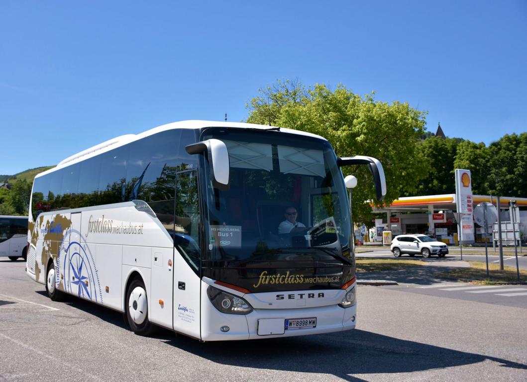 Setra 515 HD von Zwlfer Reisen aus sterreich 06/2017 in Krems.