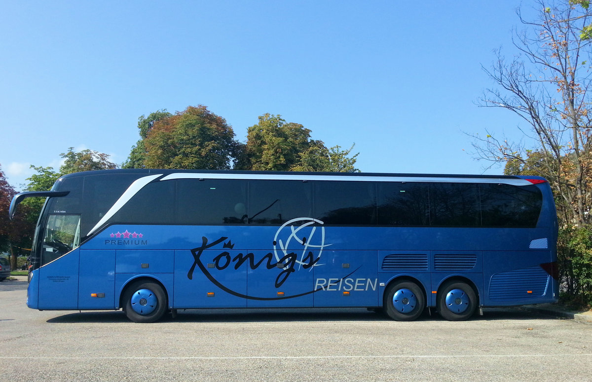 Setra 516 HDH von Knig`s Reisen aus der BRD 2017 in Krems.