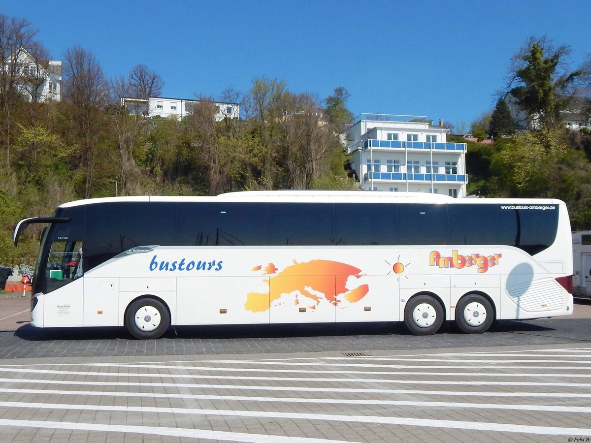 Setra 517 HD von Amberger aus Deutschland im Stadthafen Sassnitz.