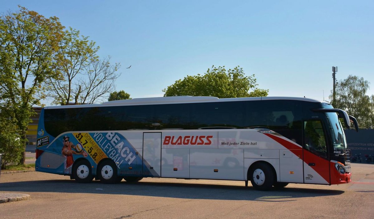 Setra 517 HD von Blaguss �sterreich im Mai 2018 in Krems.