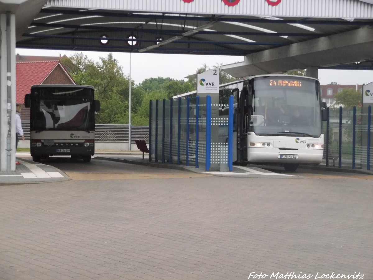 Setra und Neoplan aufm Bergener Busbahnhof am 2.6.15