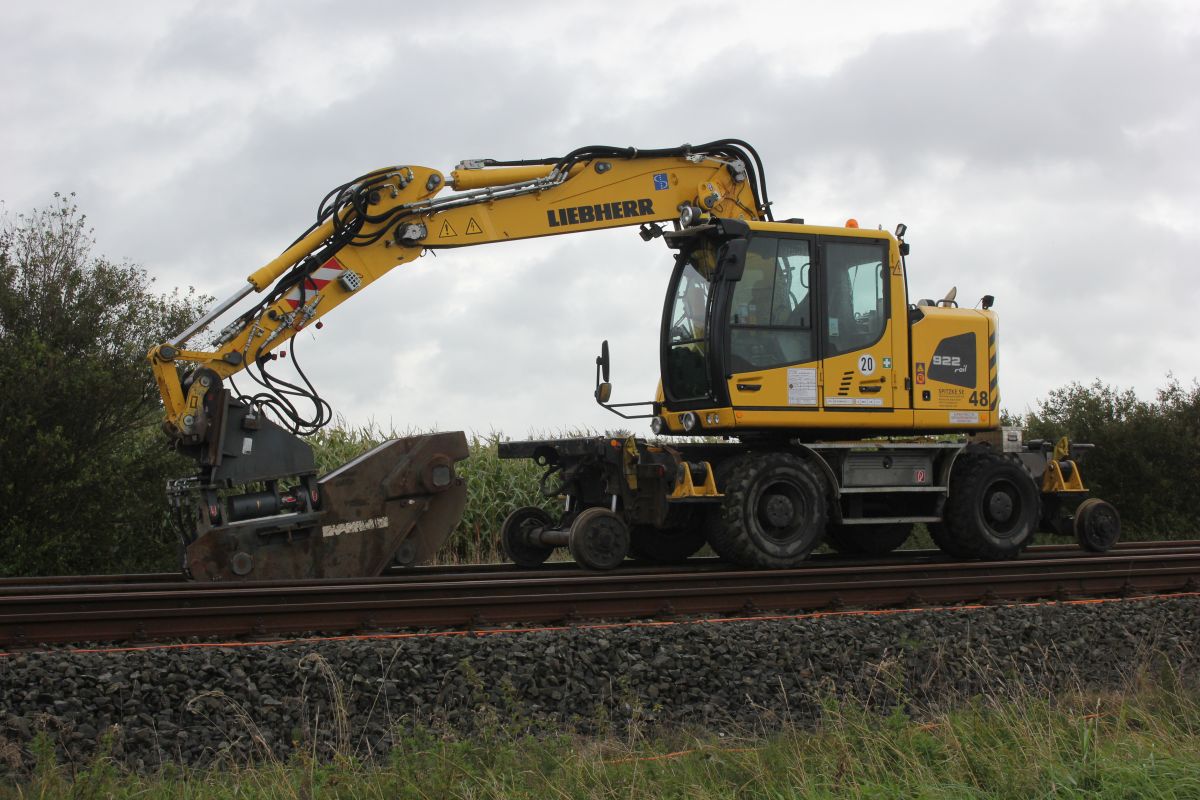 Spitzke Liebherr 2 Wege-Bagger 9980 9903 452-7, Bargum 15.09.2019