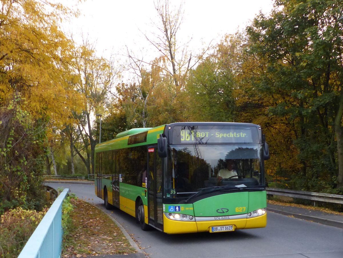 STO AG (Stadtwerke Oberhausen AG) Bus 627 Urbino 12 III Baujahr 2006. Wittekindstrasse, Oberhausen 30-10-2015.

STO AG (Stadtwerke Oberhausen AG) bus 627 Urbino 12 III bouwjaar 2006. Wittekindstrasse, Oberhausen 30-10-2015.