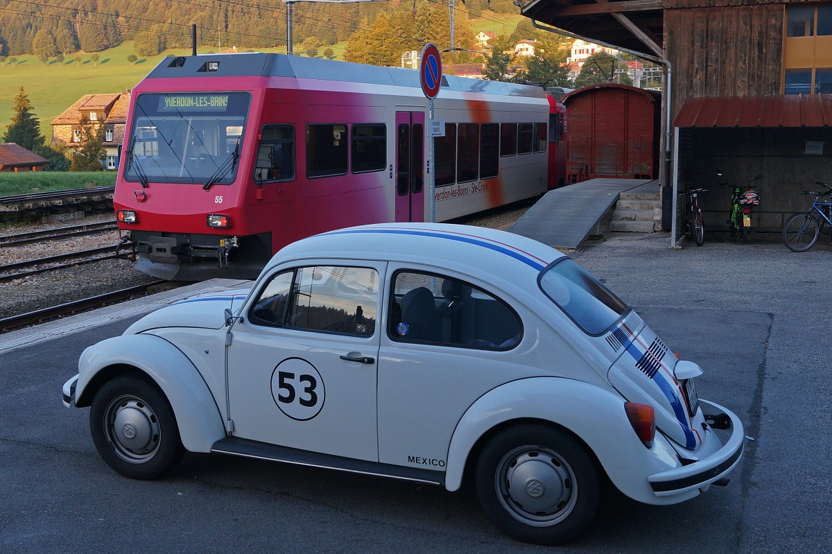 TRAVYS/YStC: Zufllige Begegnung. Zusammentreffen von HERBIE dem tollen Kfer mit dem Bt 55 von TRAVYS in St. Croix am 26. September 2014.
Foto: Walter Ruetsch