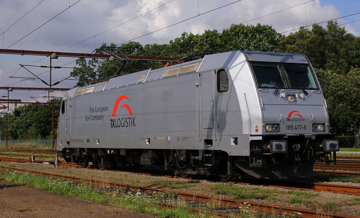 TXL(A) 185 417-5 wurde von dem freundlichen Tf aus dem Weg gefahren. Padborg 30.07.2017