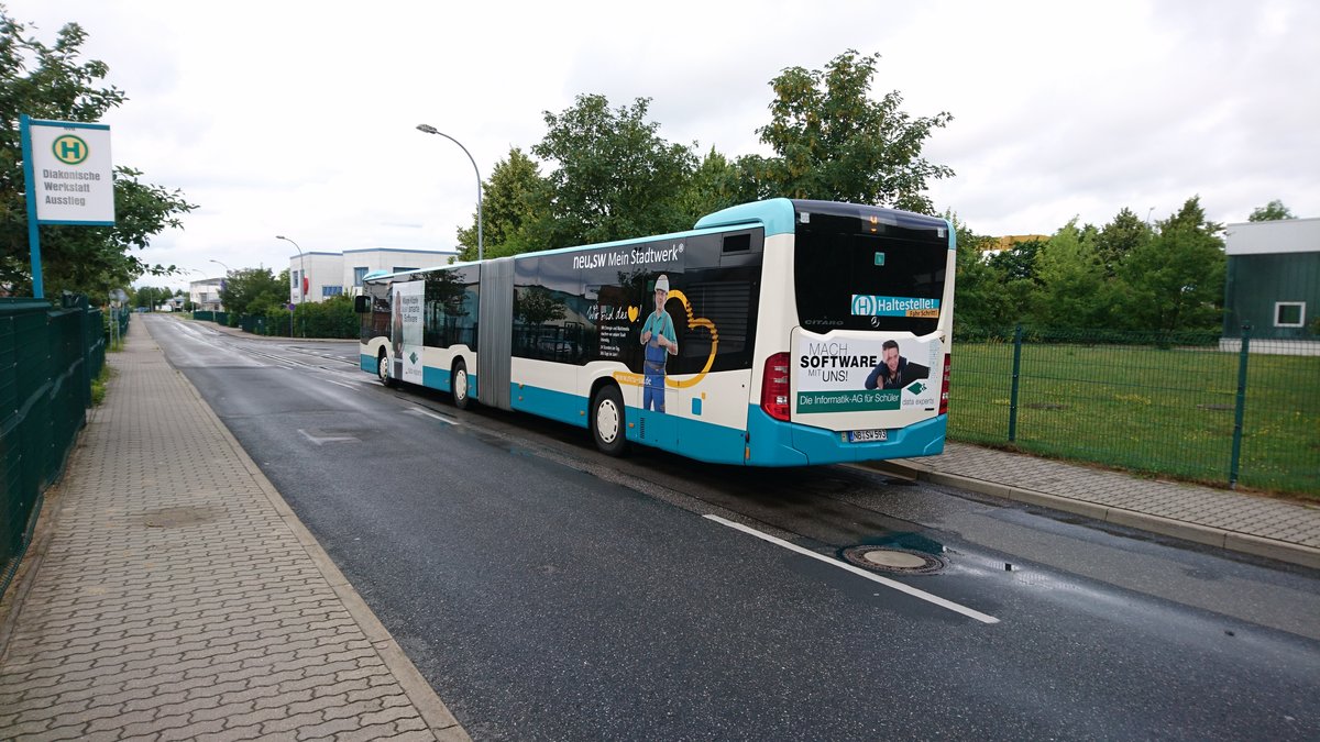 ....und dann noch in ganzer l�nge am endhaltepunkt der Linie 9