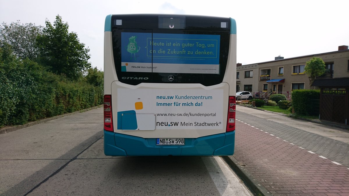 ....und das Heck vom neusten Citaro NB SW 598 der im Juni angeschafft wurde, noch mit der eigen Werbung am Heck fr die Stadtwerke und die Kampagne fr das umsteigen auf den Bus 
Juni 2017 