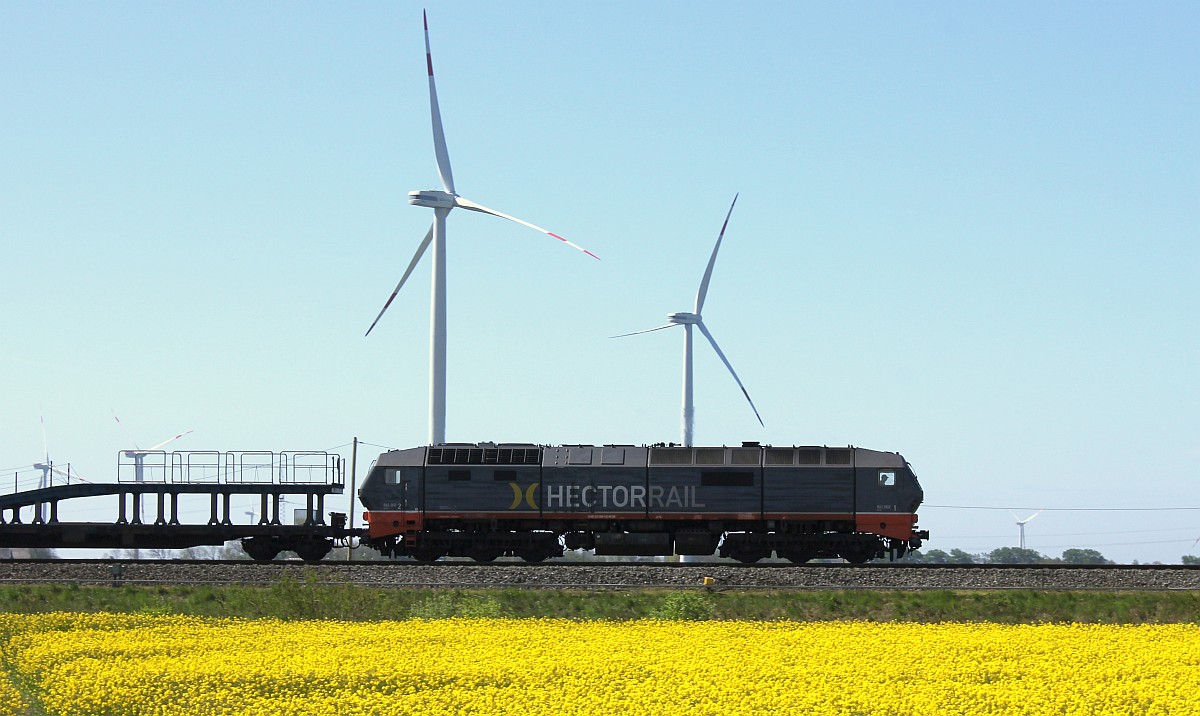 Und wieder der  Hulk  zwar nicht in grn dafr aber ebenso schick und grollend in orange/grau unterwegs zur Insel. Lehnshallig 17.05.2020