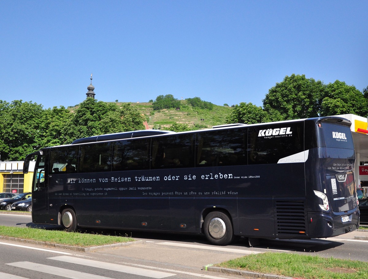 VDL Futura von K�gel Reisen aus der BRD im Juni 2015 in Krems unterwegs.