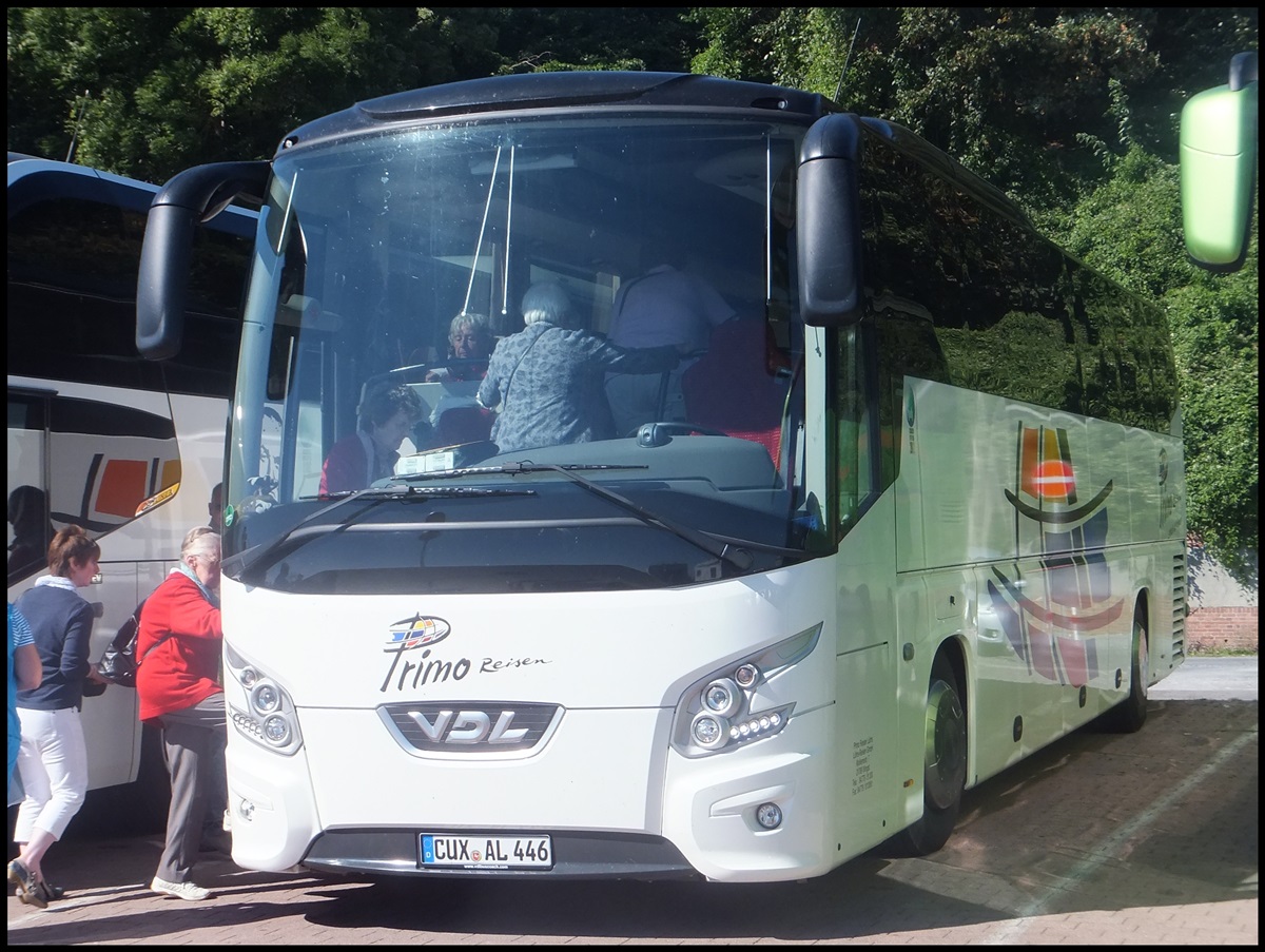 VDL Futura von Primo-Reisen aus Deutschland im Stadthafen Sassnitz.